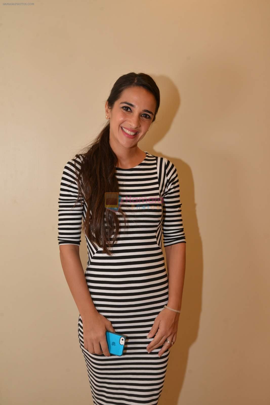 Tara Sharma at The Gateway schools Annual Art show in Fort on 9th April 2015