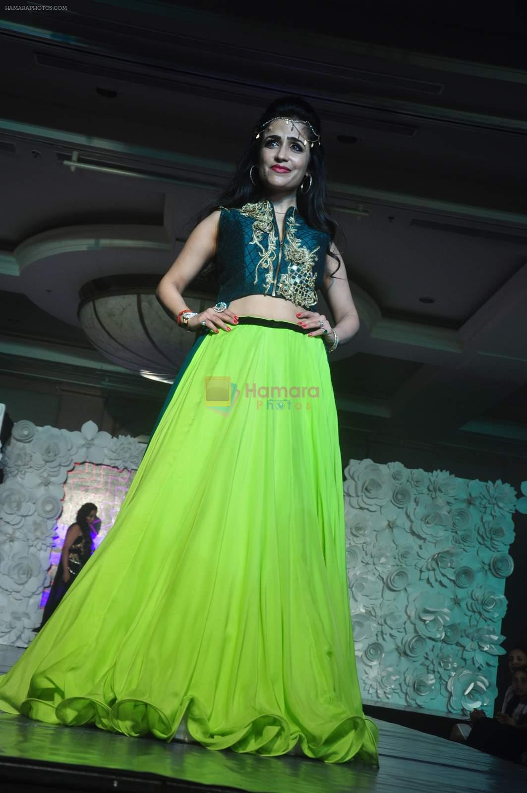Shibani Kashyap on ramp for Beti show in J W Marriott on 12th April 2015