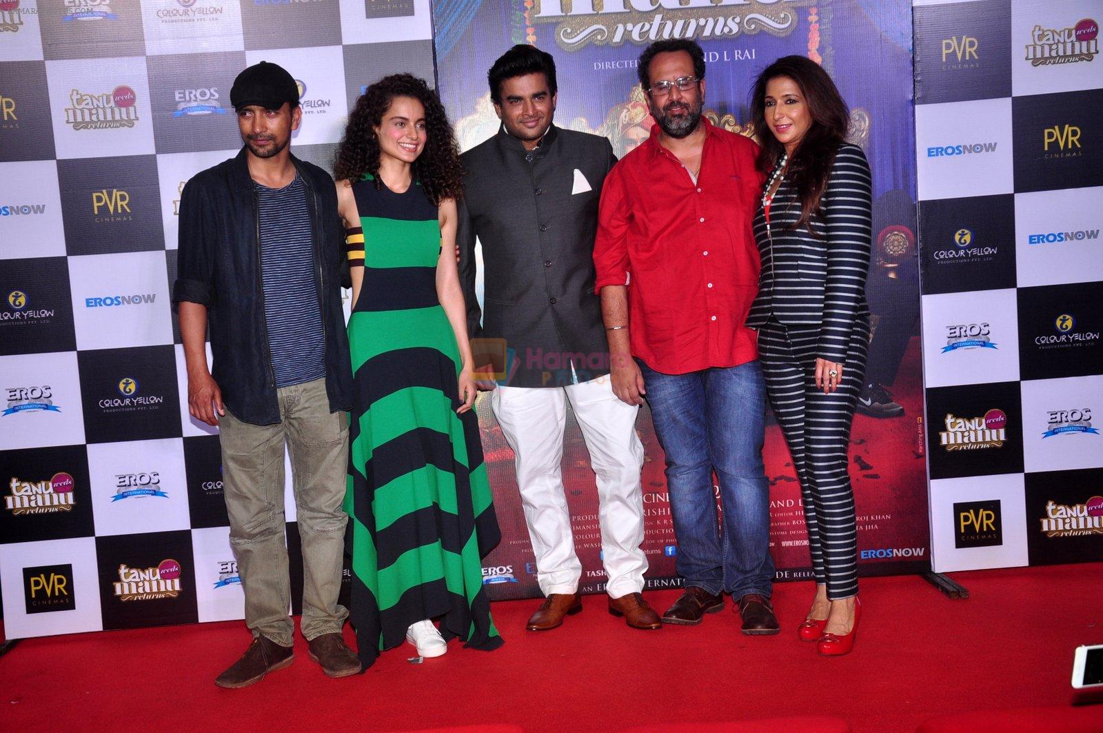 Deepak Dobriyal, Kangna Ranaut, R Madhavan, Anand. L. Rai, Krishika Lulla at the First Look launch of Tanu Weds Manu 2 on 14th April 2015