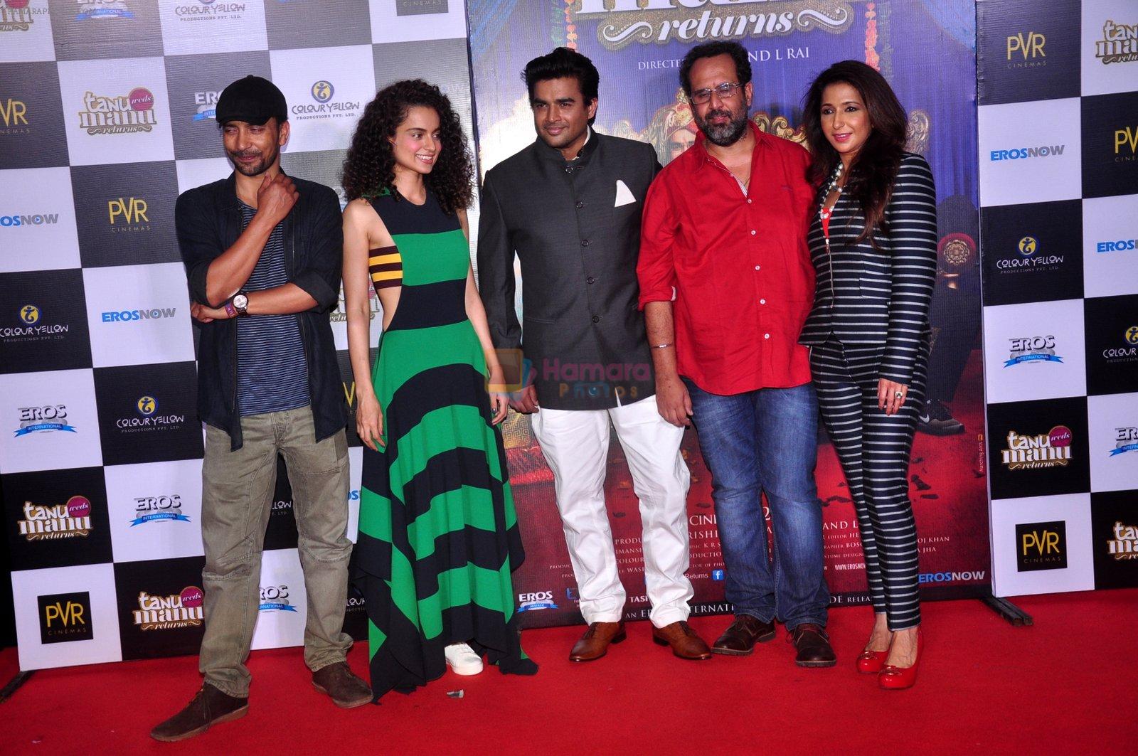 Deepak Dobriyal, Kangna Ranaut, R Madhavan, Anand. L. Rai, Krishika Lulla at the First Look launch of Tanu Weds Manu 2 on 14th April 2015