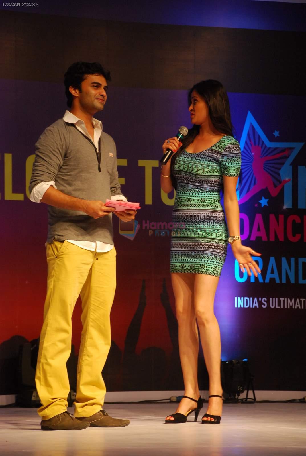 Jasveer Kaur at Dance week finale in Kurla, Mumbai on 26th April 2015