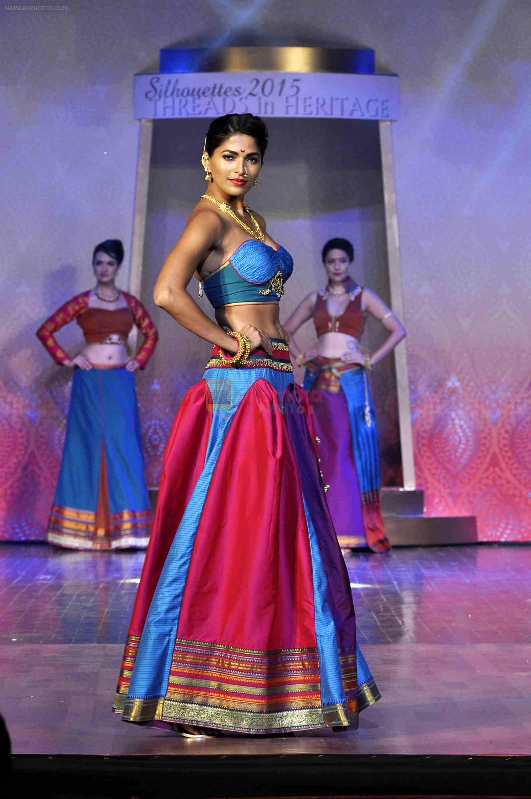 Parvathy Omanakuttan on the ramp for BD Somani show on 3rd May 2015