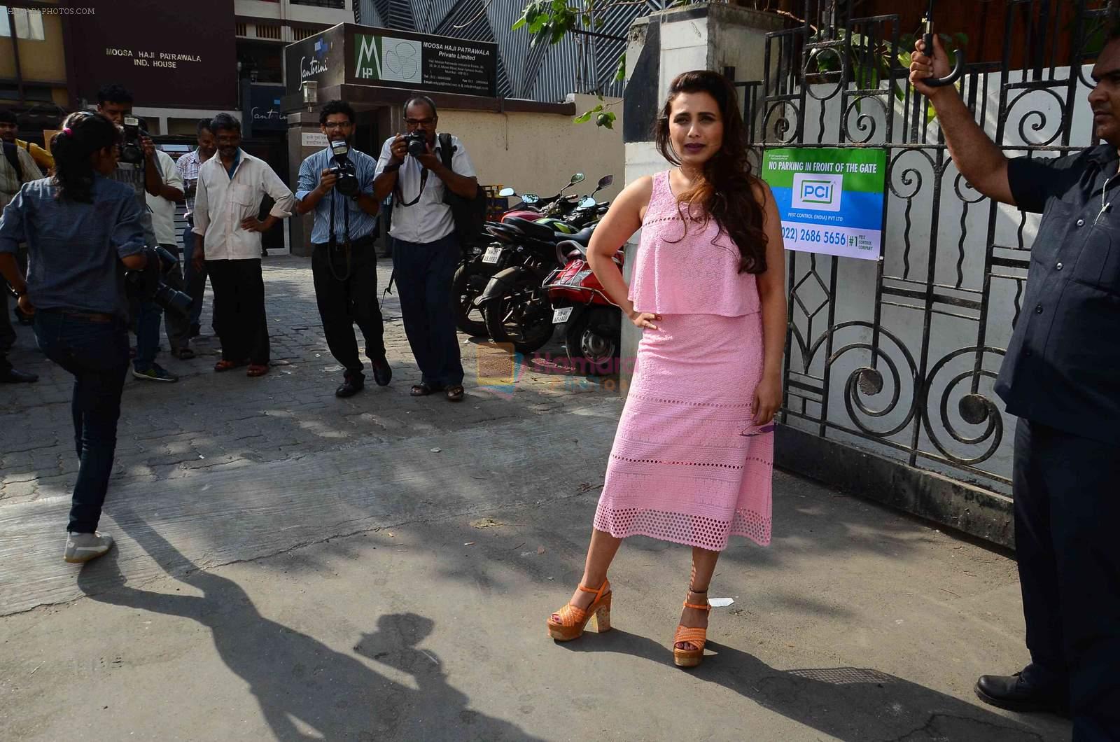 Rani Mukherjee snapped at an AD shoot in Mumbai on 5th May 2015