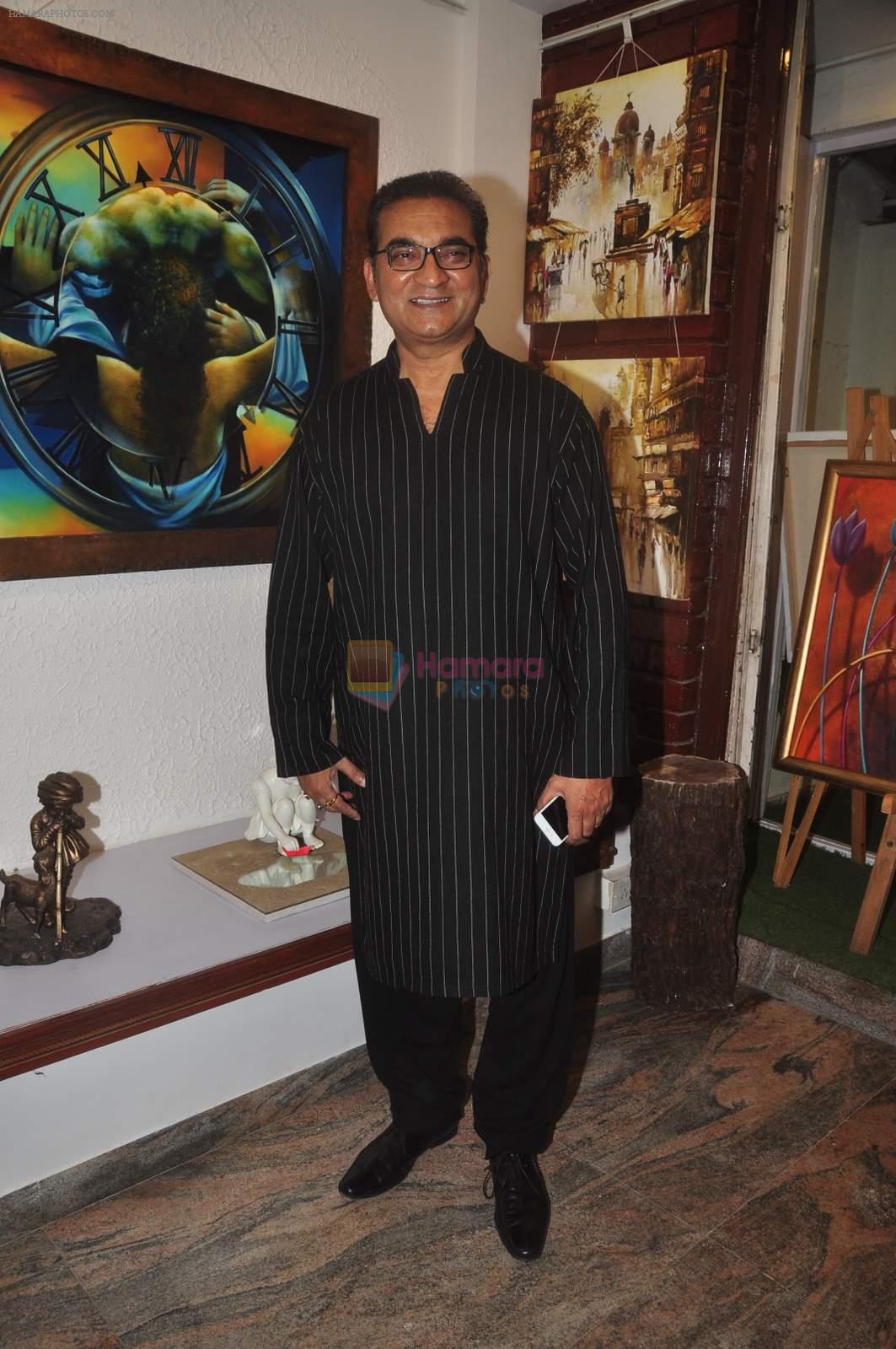 Abhijeet Bhattacharya inaugurates art gallery in Mumbai on 5th May 2015
