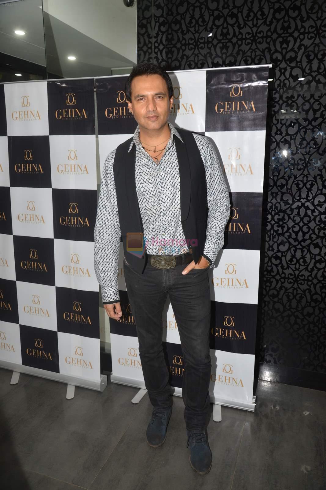 Marc Robinson at Shaina NC's collection launch for Gehna in Mumbai on 6th May 2015