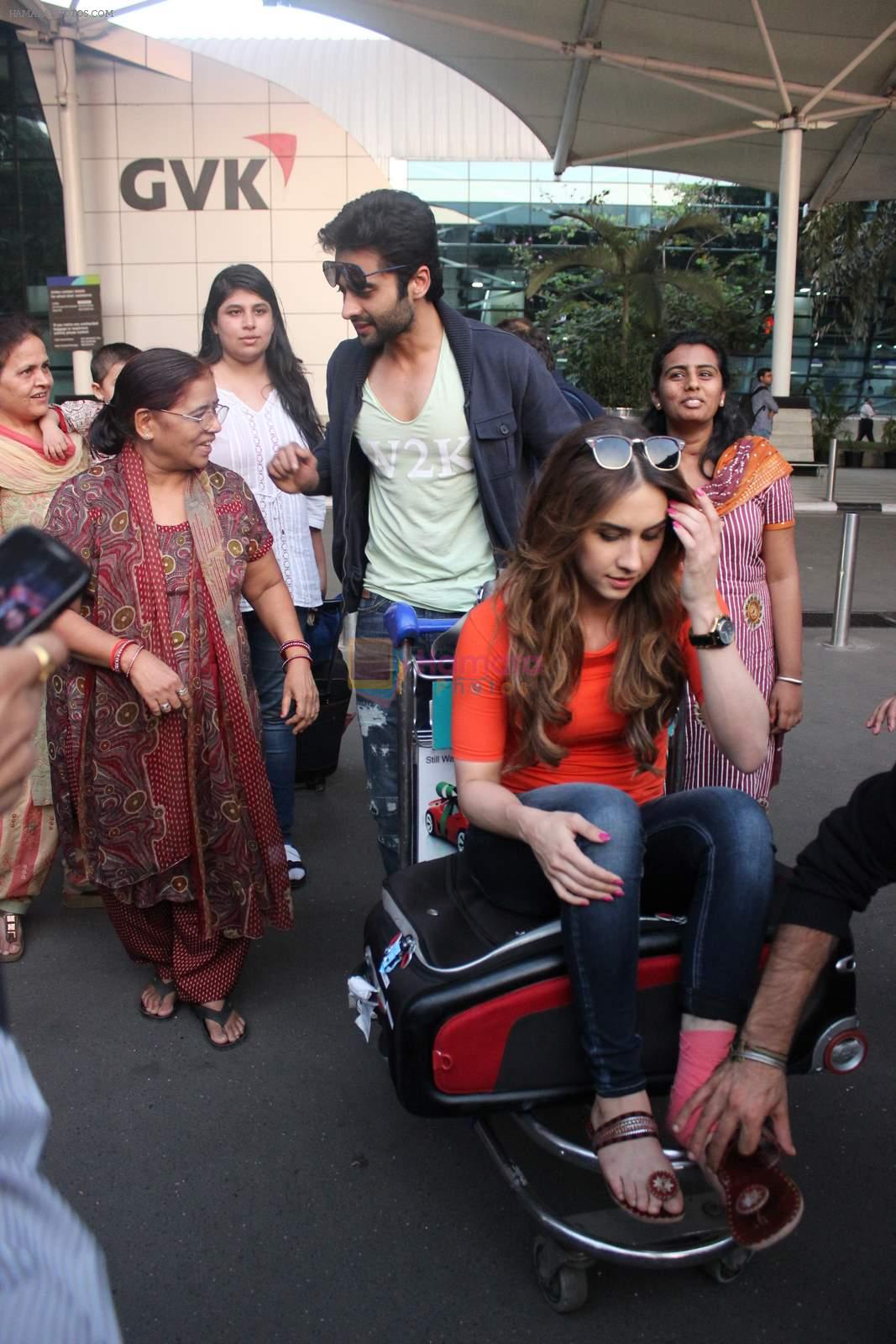 Lauren Gottlieb, Jackky Bhagnani snapped at airport on 10th May 2015