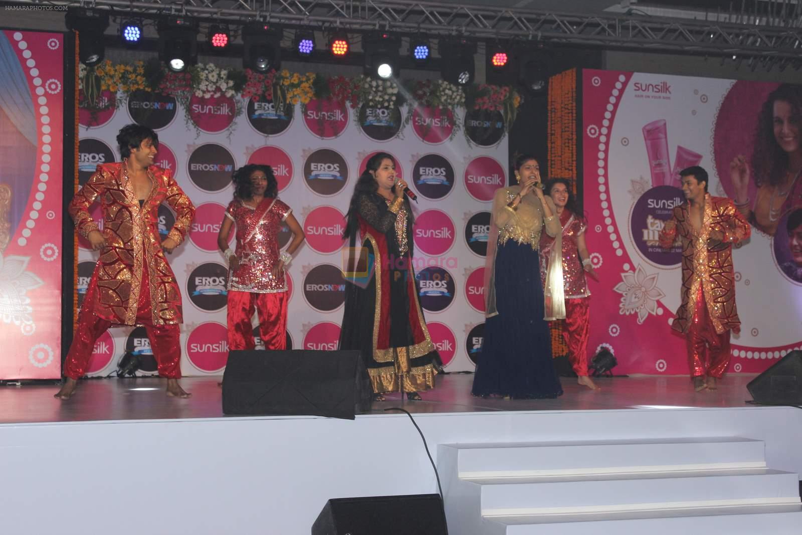 Kangana Ranaut, Madhavan, Krishika Lulla at Tanu Weds Manu 2 Sangeet in J W Marriott, Mumbai on 16th May 2015
