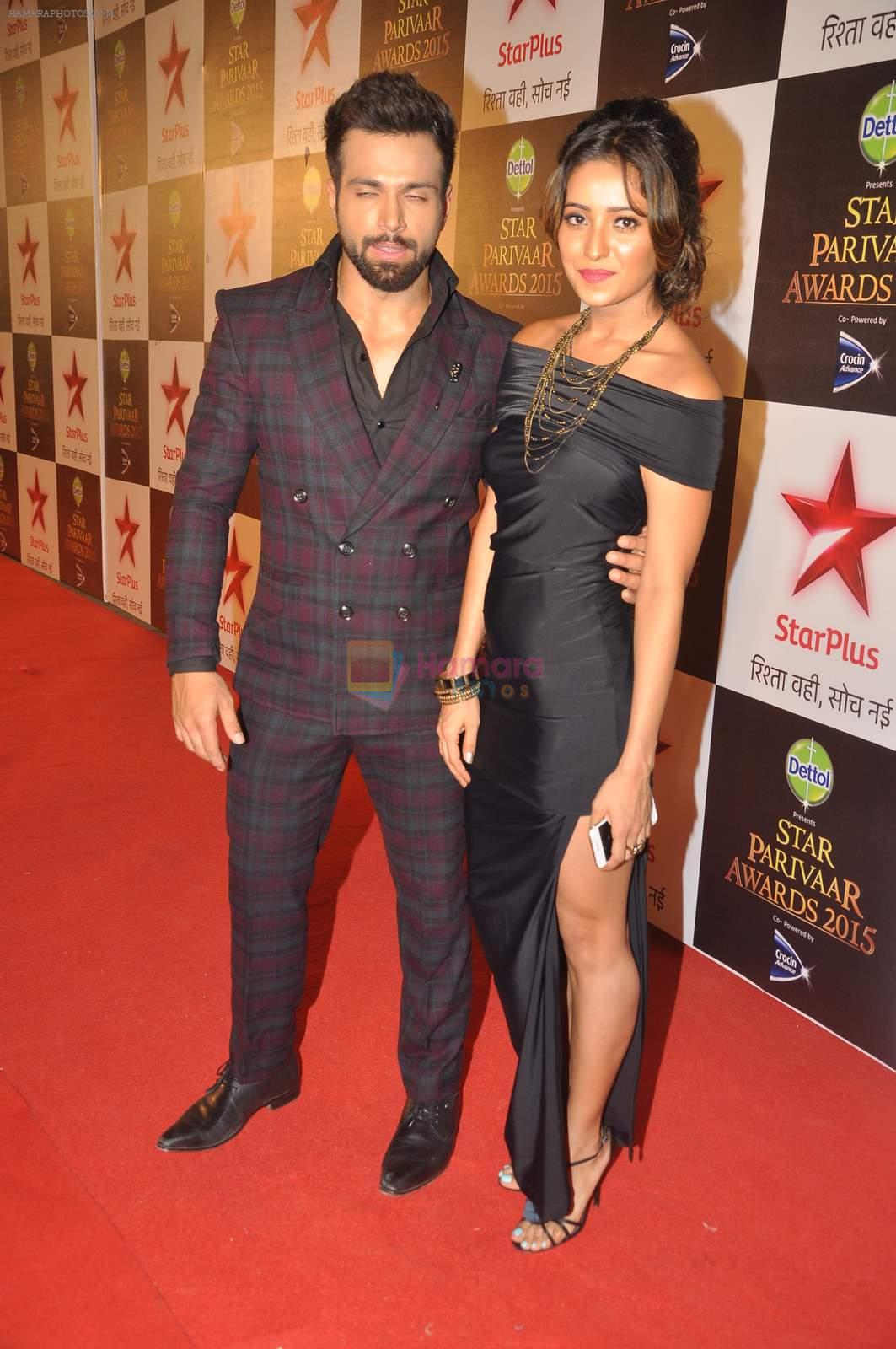 Asha Negi, Rithvik Dhanjani at Star Pariwar Awards in Mumbai on 17th May 2015