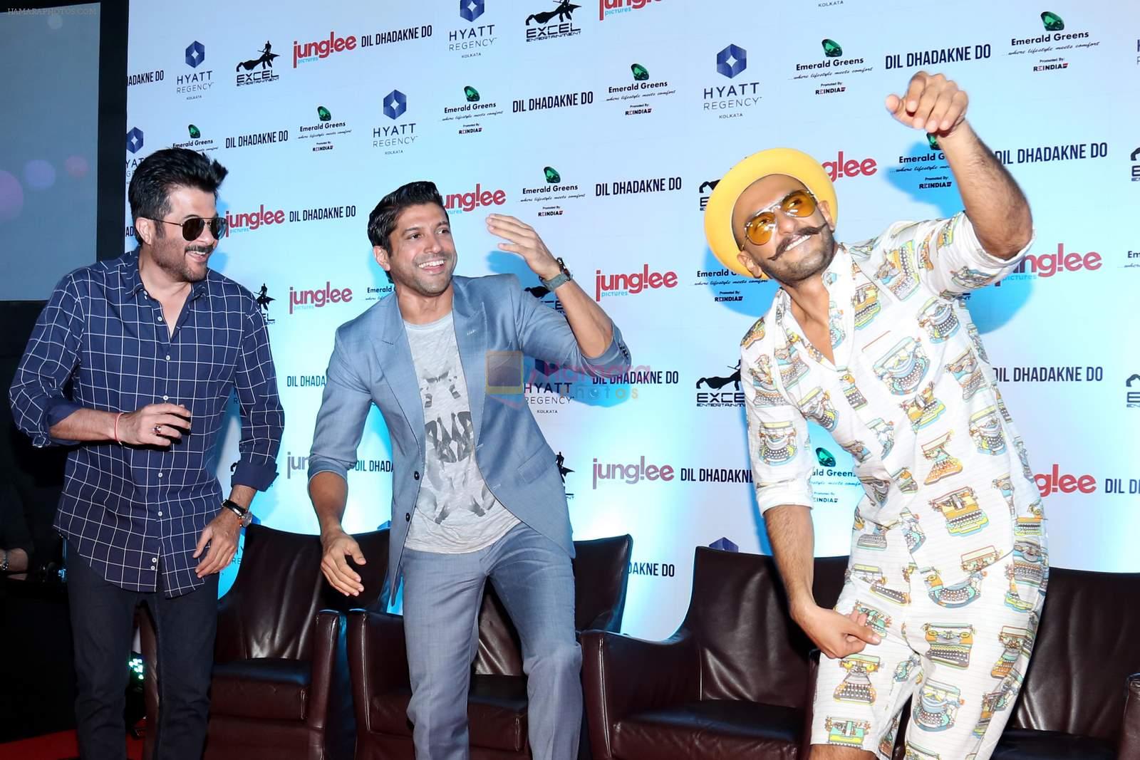 Anil Kapoor, Farhan Akhtar, Ranveer Singh at Dil Dhadakne Do press meet in Kolkatta on 24th May 2015