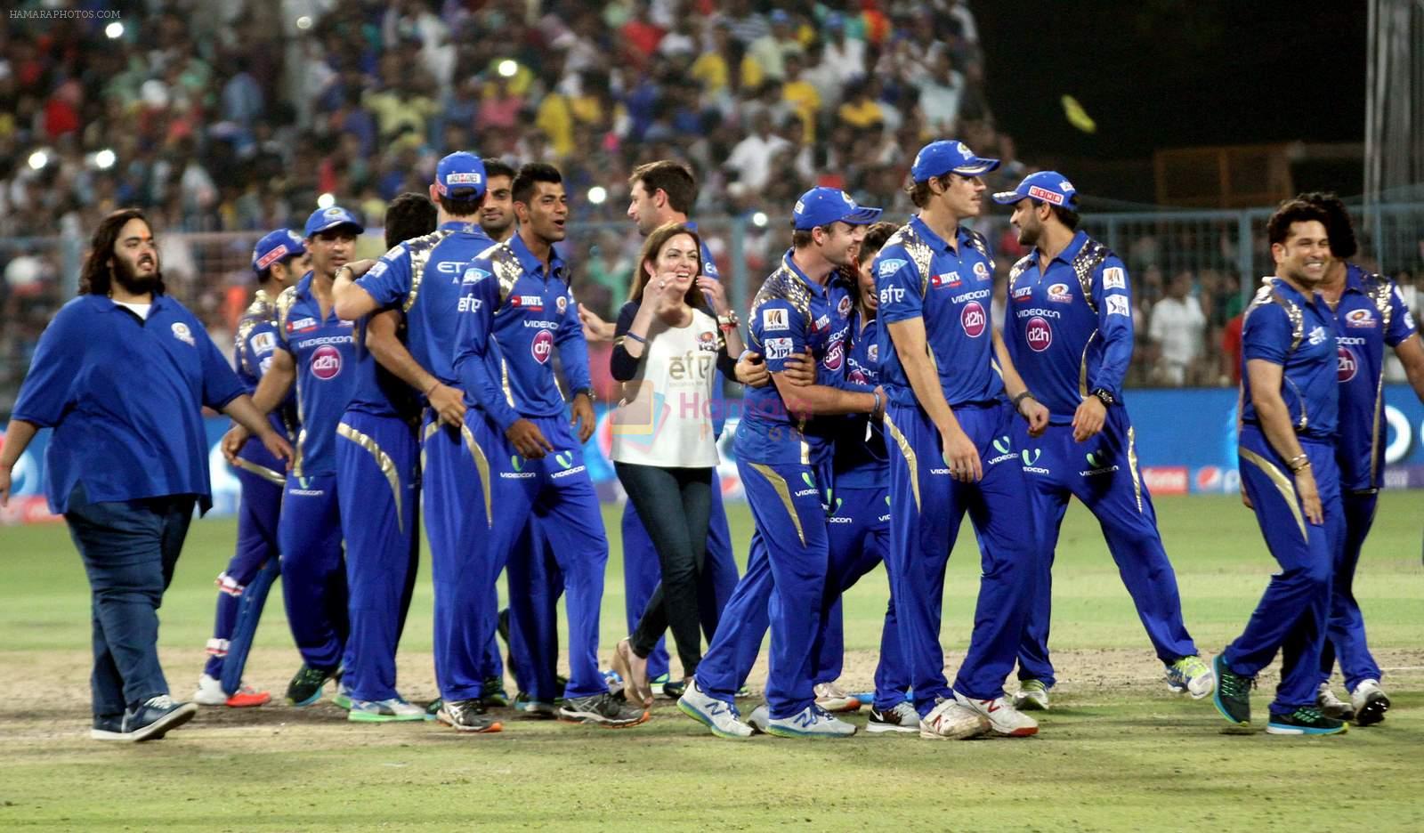 Nita Ambani cheering Mumbai Indians on 24th May 2015