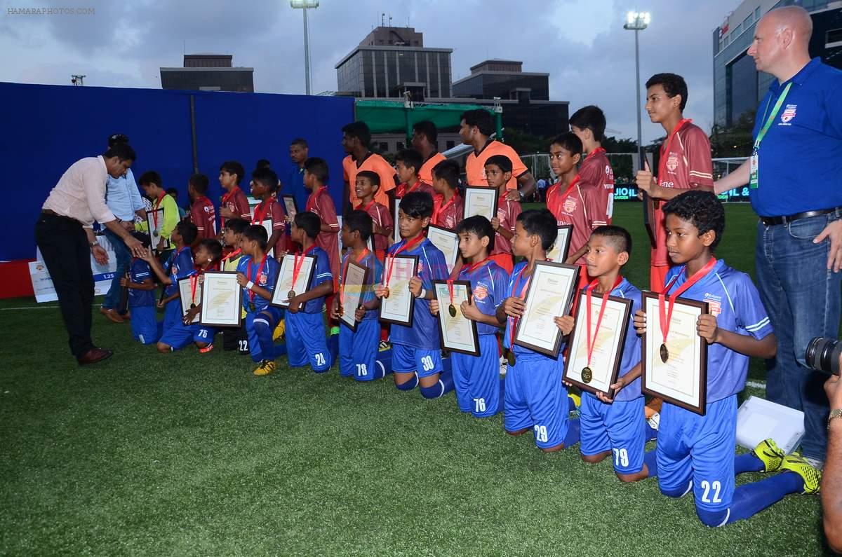 at the launch of Reliance Foundations Jio Gardens and organises Young Champs Football match on 27th May 2015