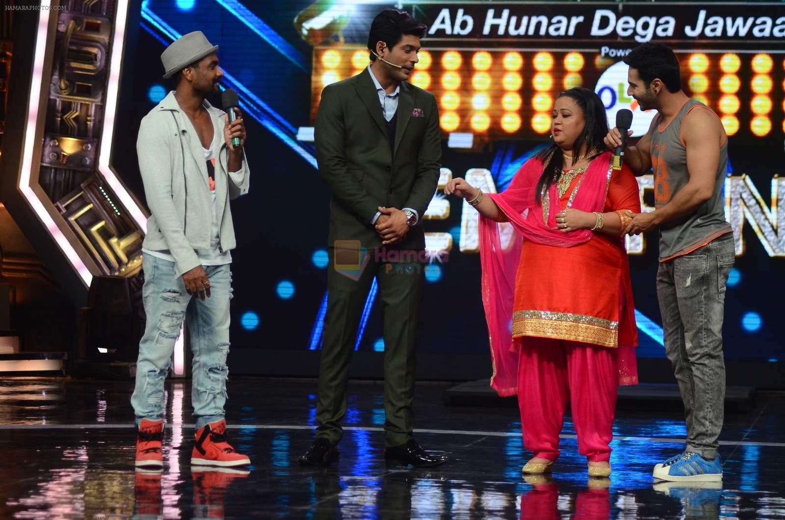 Varun Dhawan and Remo D'souza at India's Got Talent on 3rd June 2015