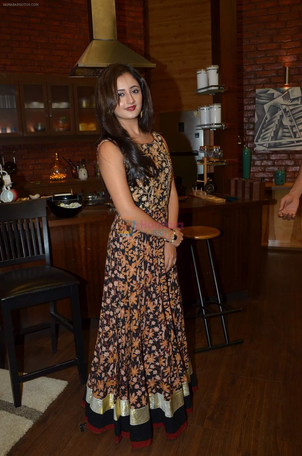 Rashmi Desai at Nach Baliye season 7 photo shoot on 3rd June 2015