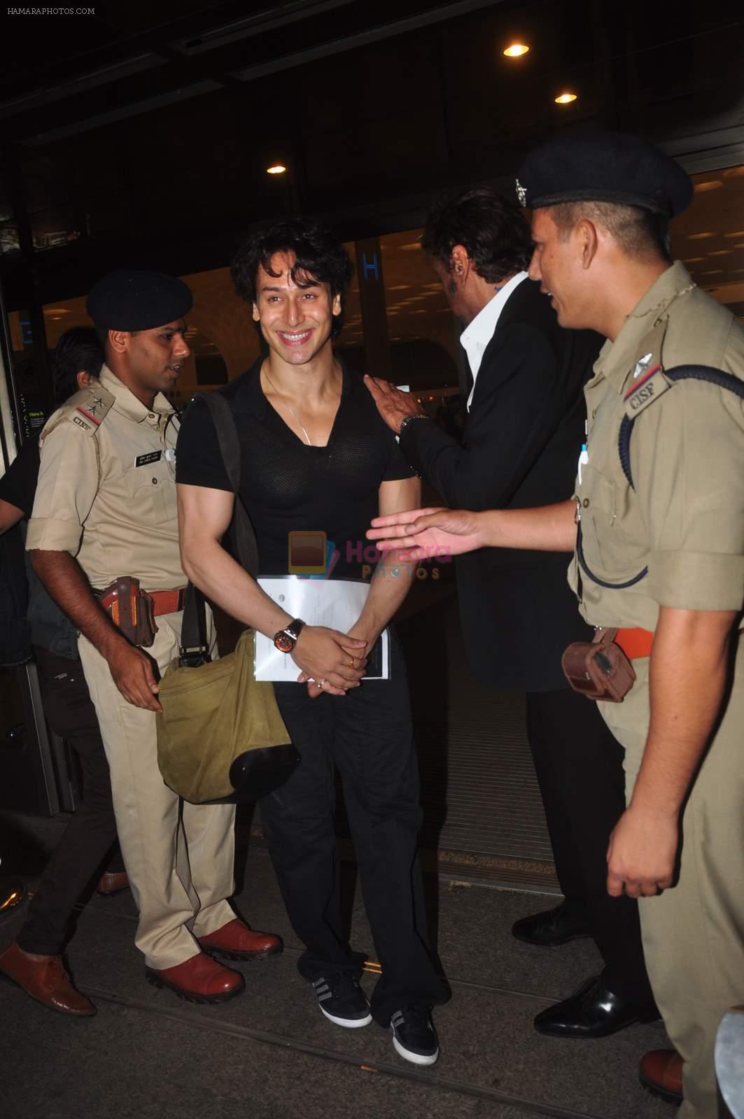 Tiger Shroff leave for IIFA on 6th June 2015