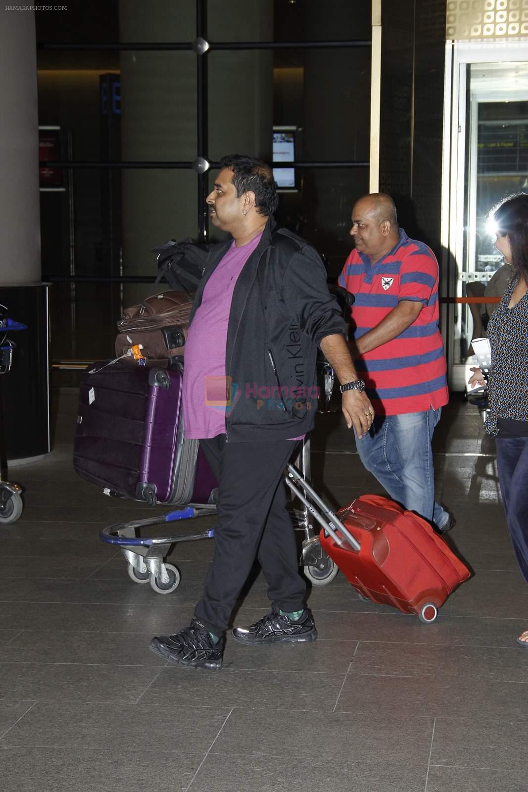 Shankar Mahadevan arrive from IIFA on 8th June 2015