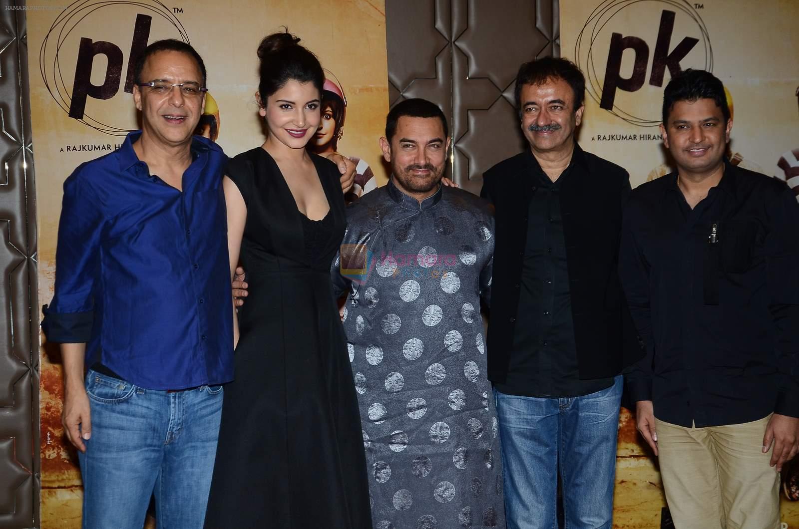 Vidhu Vinod Chopra, Anushka Sharma, Aamir Khan, Rajkumar Hirani, Bhushan Kumar at PK success bash in Mumbai on 10th June 2015