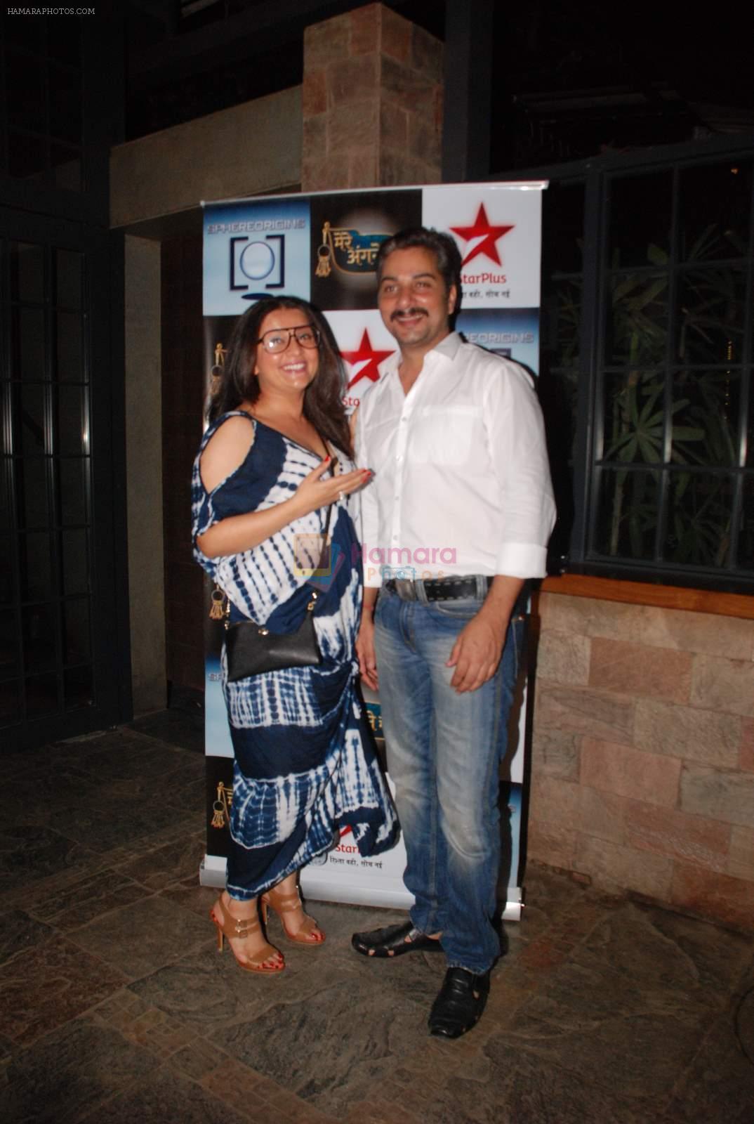 Sucheta Trivedi, Varun Badola at Sphereorigins Mere Angne Mein TV bash in Mumbai on 15th June 2015