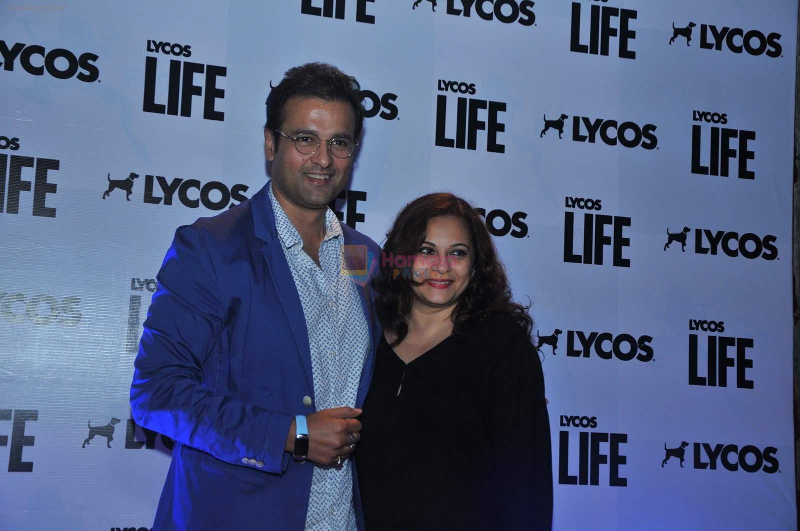 Rohit Roy with his wife Manasi Roy at Lycos Life Product presents Band From TV� Live In India in Blu Frog on 16th June 2015