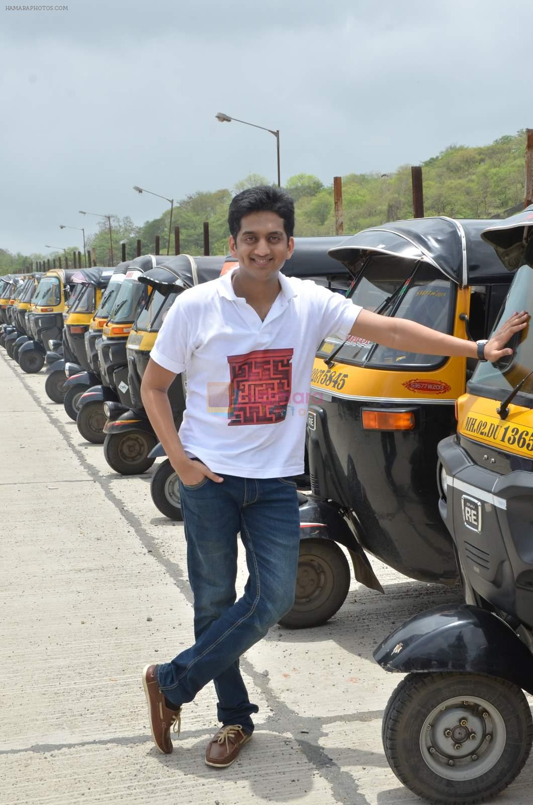 Amey Wagh at Shutter film promotions with rickshaw drivers in Filmcity, Mumbai on 27th June 2015