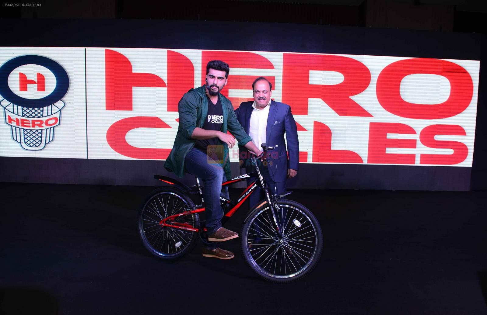 Arjun Kapoor promotes hero cycles in delhi on 30th June 2015