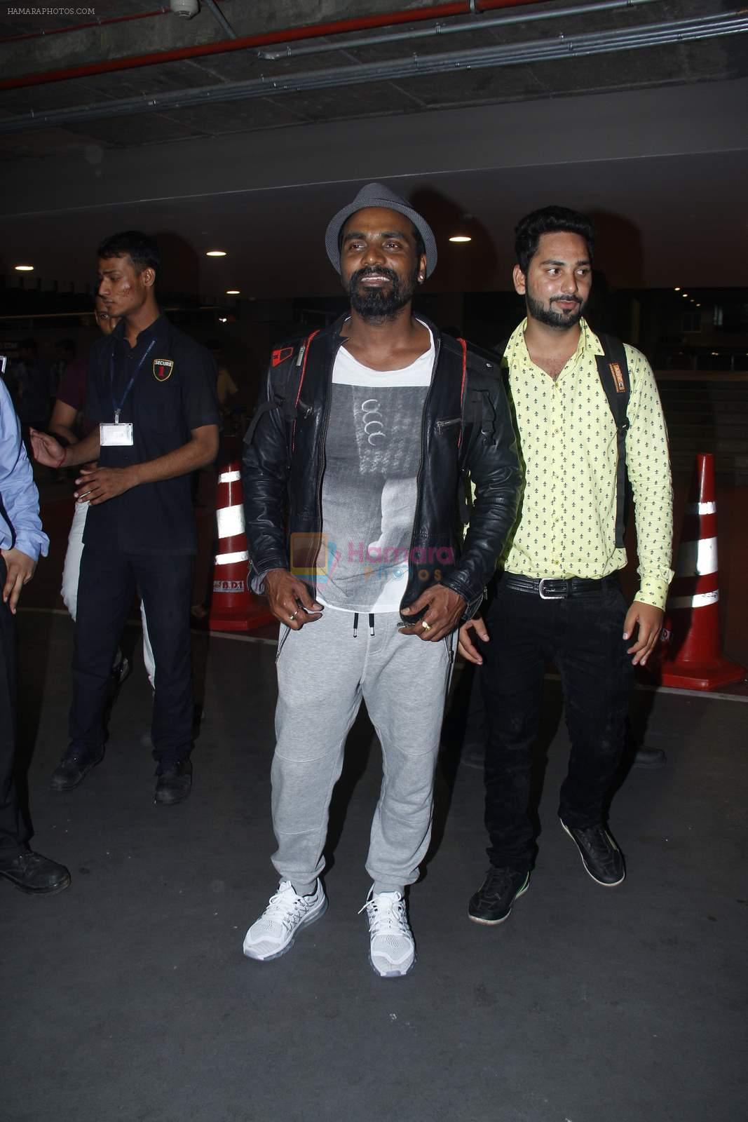 Remo D Souza with Dilwale team return from Bulgaria in Mumbai Airport on 1st July 2015