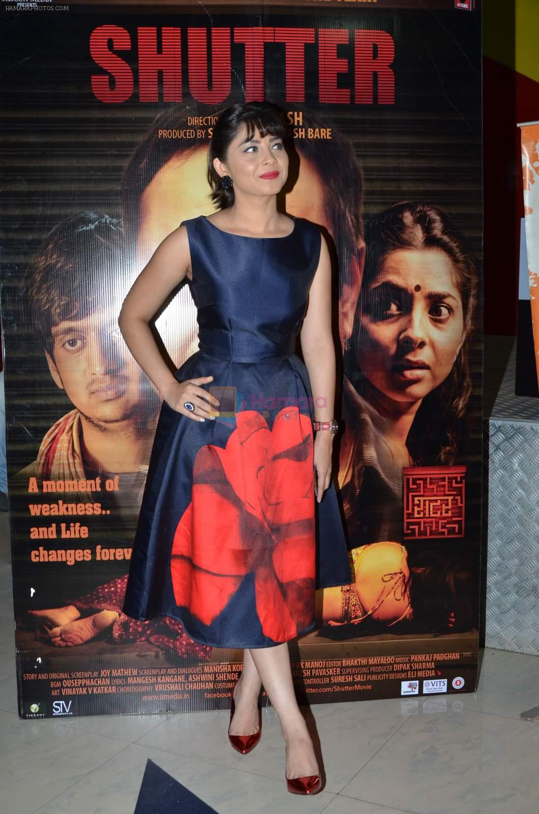 Sonalee Kulkarni at Shutter film premiere on 3rd July 215