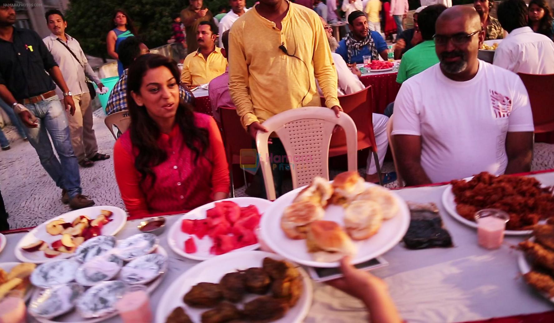Juhi Chawla alongwith Crew members at Iftaar party during the shoot of Surani Pictures  _Chalk N Duster_.3
