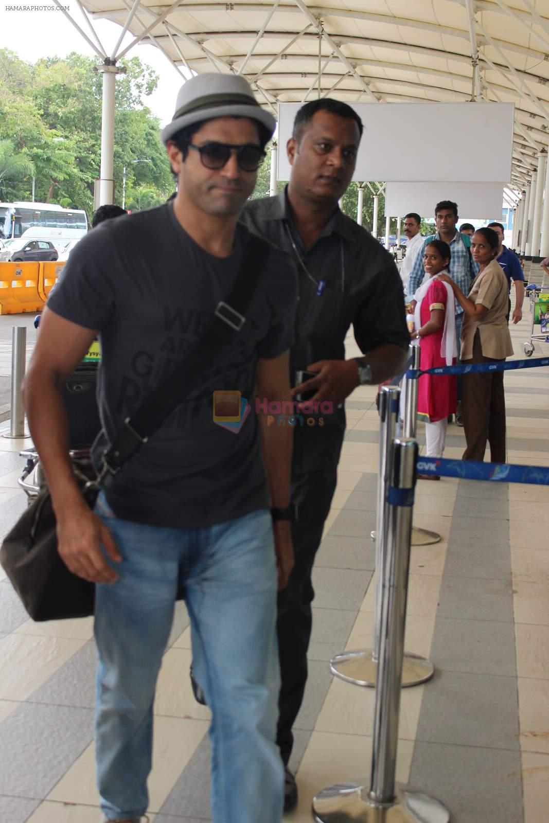 Farhan Akhtar snapped at the airport on 3rd July 2015