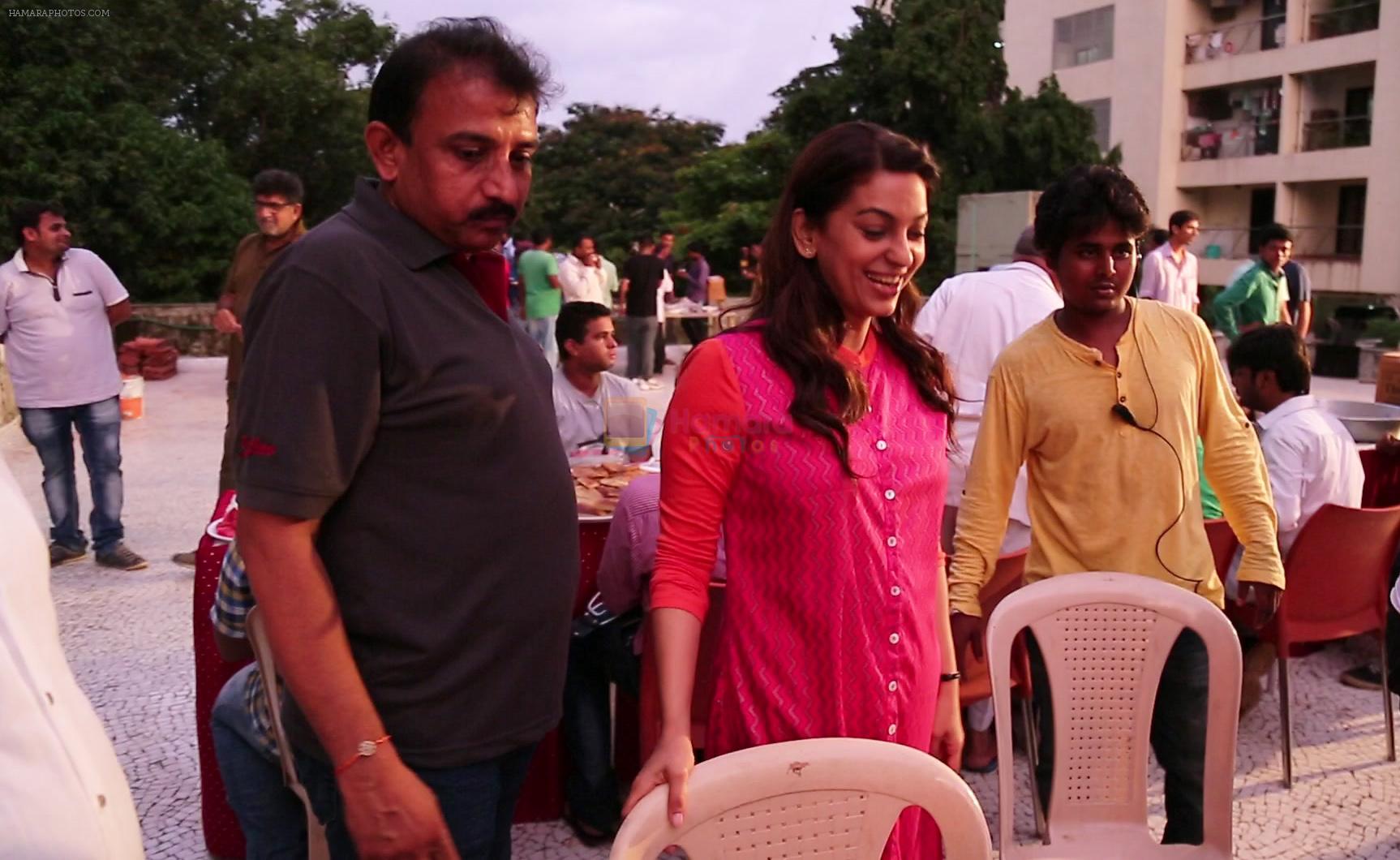 Director Jayant Gilatar & Juhi Chawla alongwith Crew members at Iftaar party during the shoot of Surani Pictures  _Chalk N Duster_.