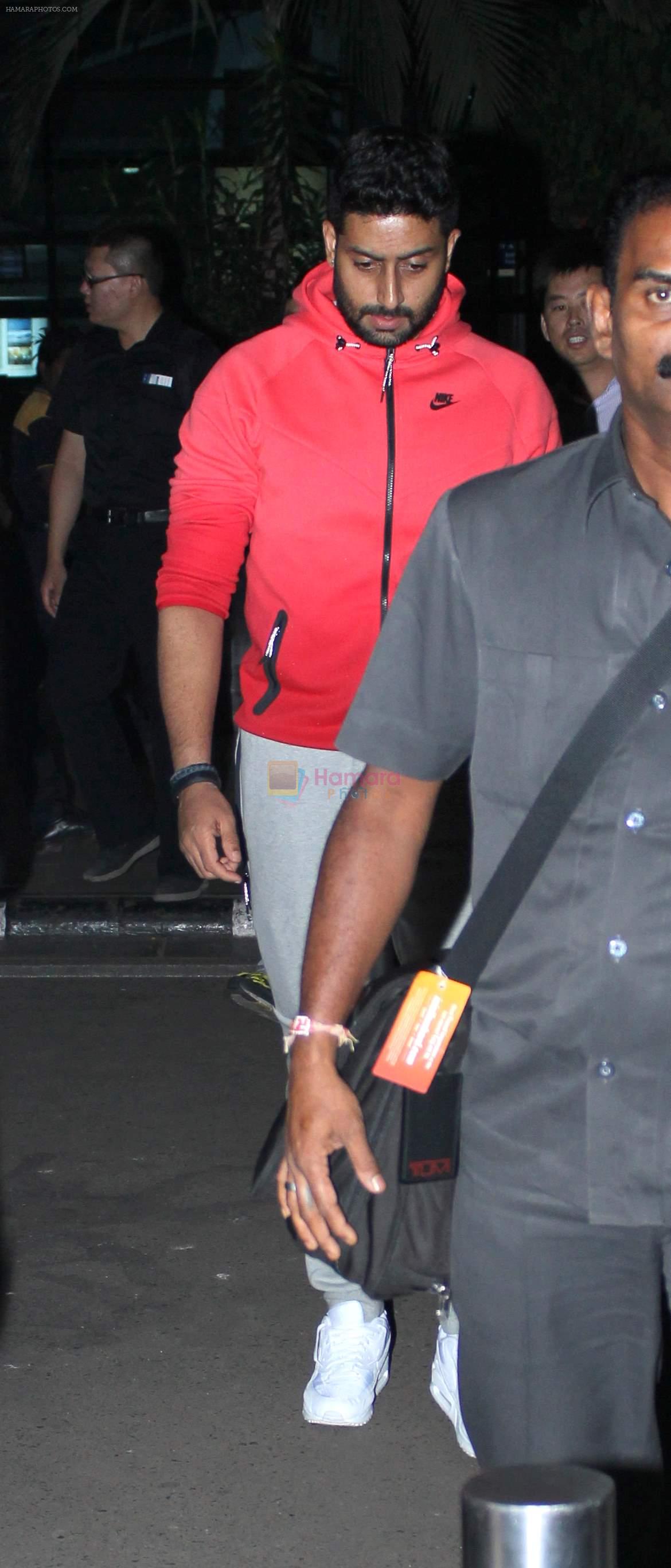 Abhishek Bachchan arrives from Delhi and then leaves for Australia on 6th July 2015