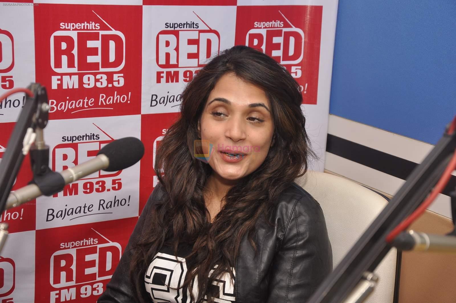 Richa Chadda at Red FM on 8th July 2015
