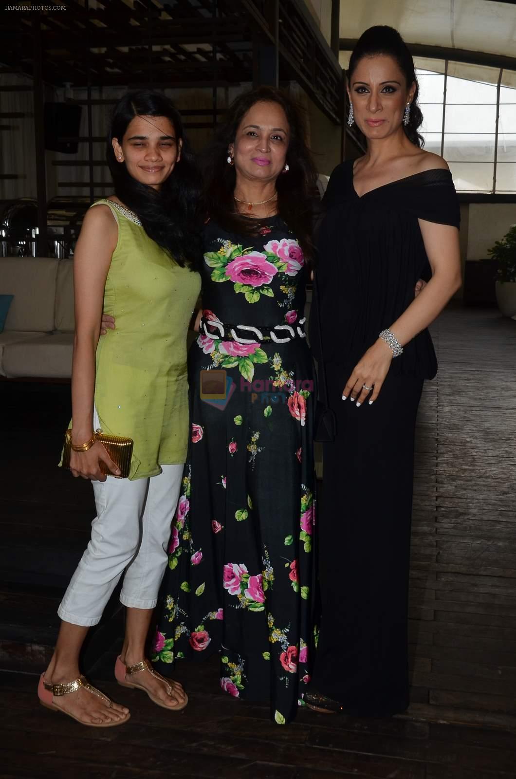 Smita Thackeray, Rouble Nagi attend brunch in Mumbai on 8th July 2015