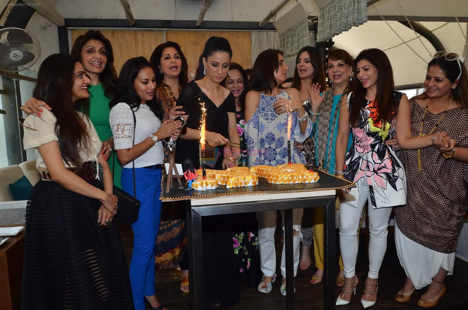 Rouble Nagi, Madhoo Shah, Queenie Dhody, Zarine Khan, Frah Ali Khan, Kiran Bawa, attend brunch in Mumbai on 8th July 2015