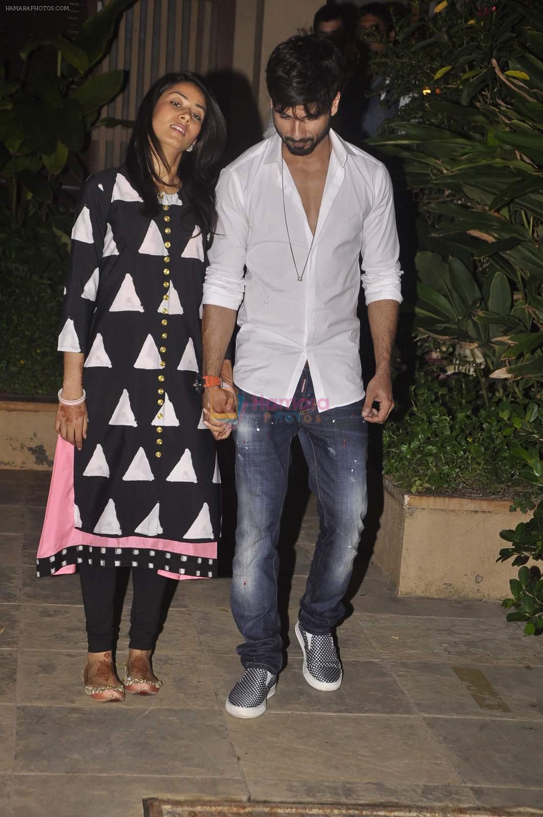 Shahid Kapoor and Meera snapped at home on 8th July 2015