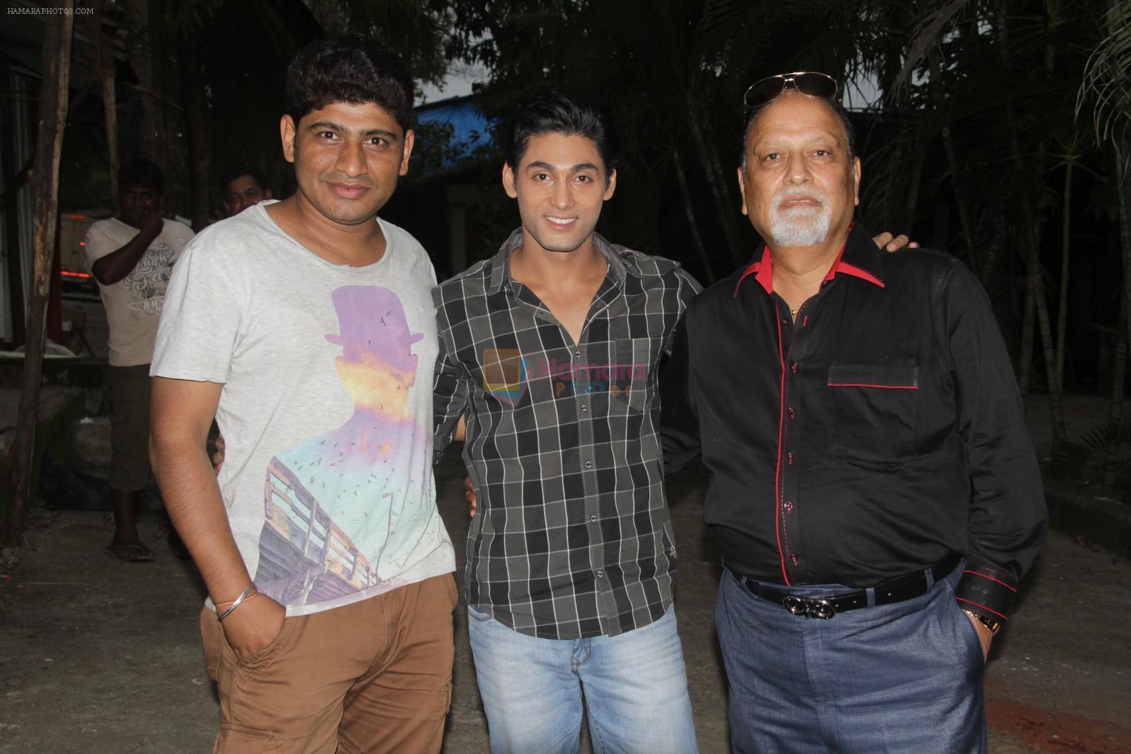 Vikas Phadnis Ruslaan Mumtaaz and Mahesh Narula On location of the Film Khel Toh Ab Shuru Hoga