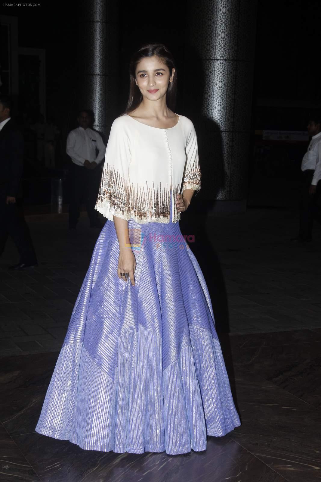 Alia Bhatt at Shahid Kapoor and Mira Rajput's wedding reception in Mumbai on 12th July 2015