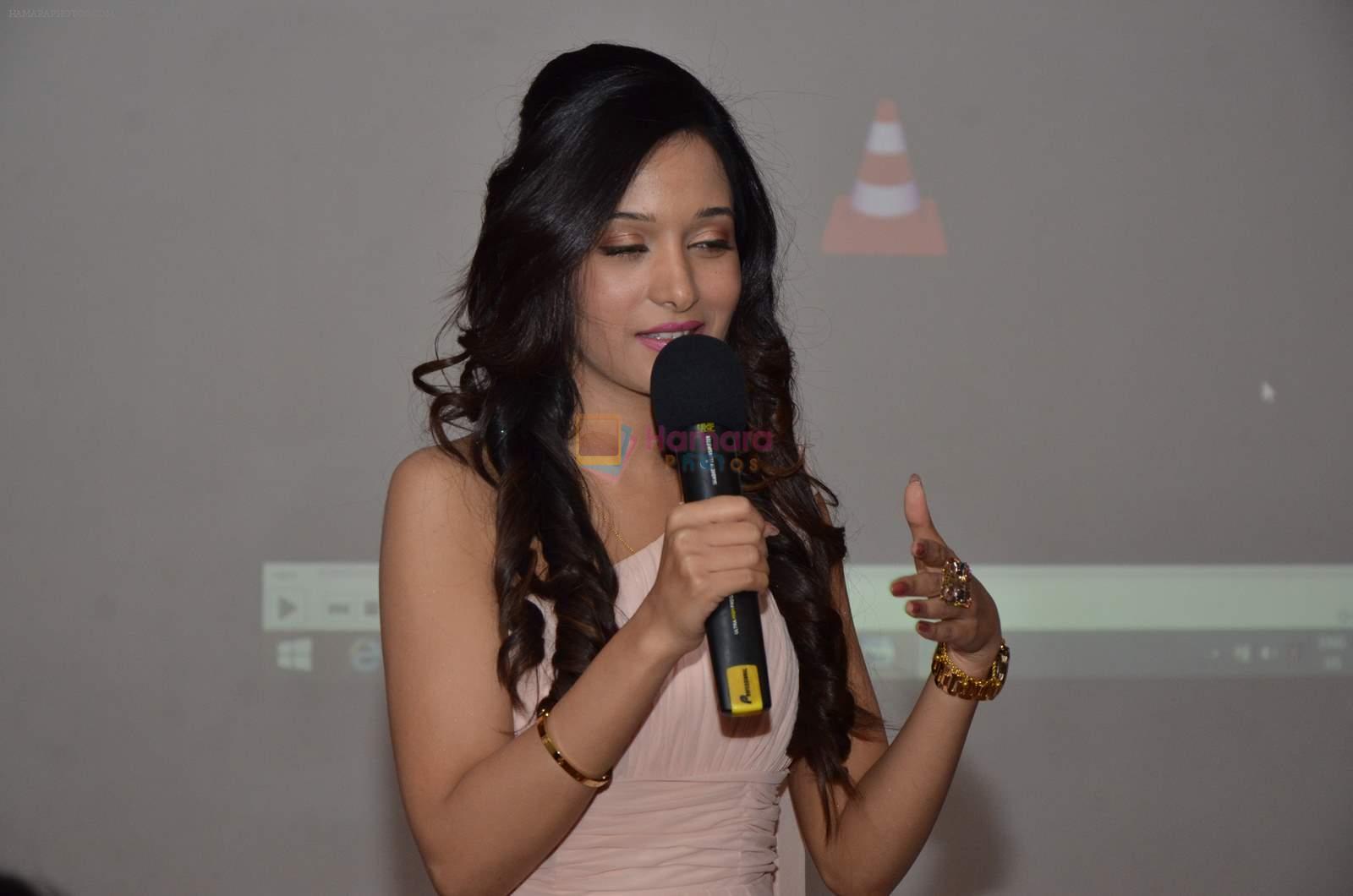 Preetika Rao promotes her new music video in Le sutra on 13th July 2015