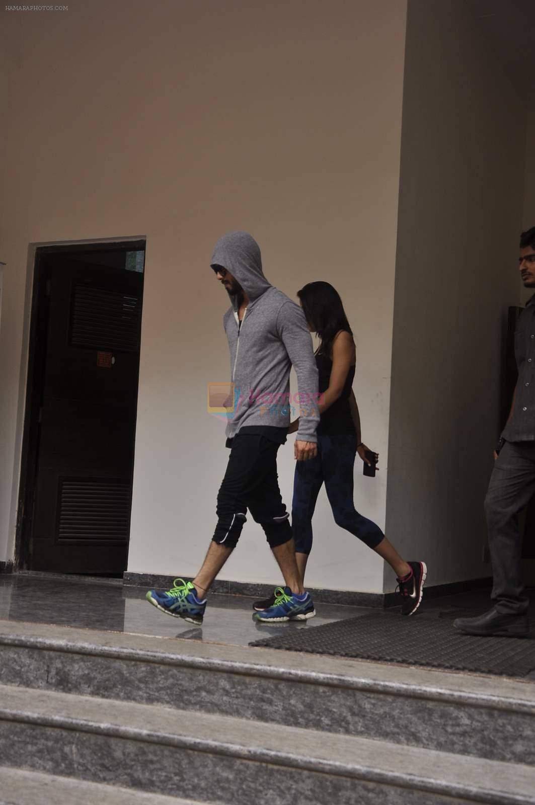 Shahid Kapoor, Mira Rajput snapped outside a gym in Bandra on 16th July 2015