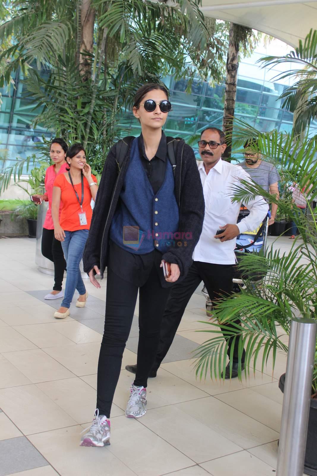 Sonam Kapoor snapped at Airport on 20th July 2015