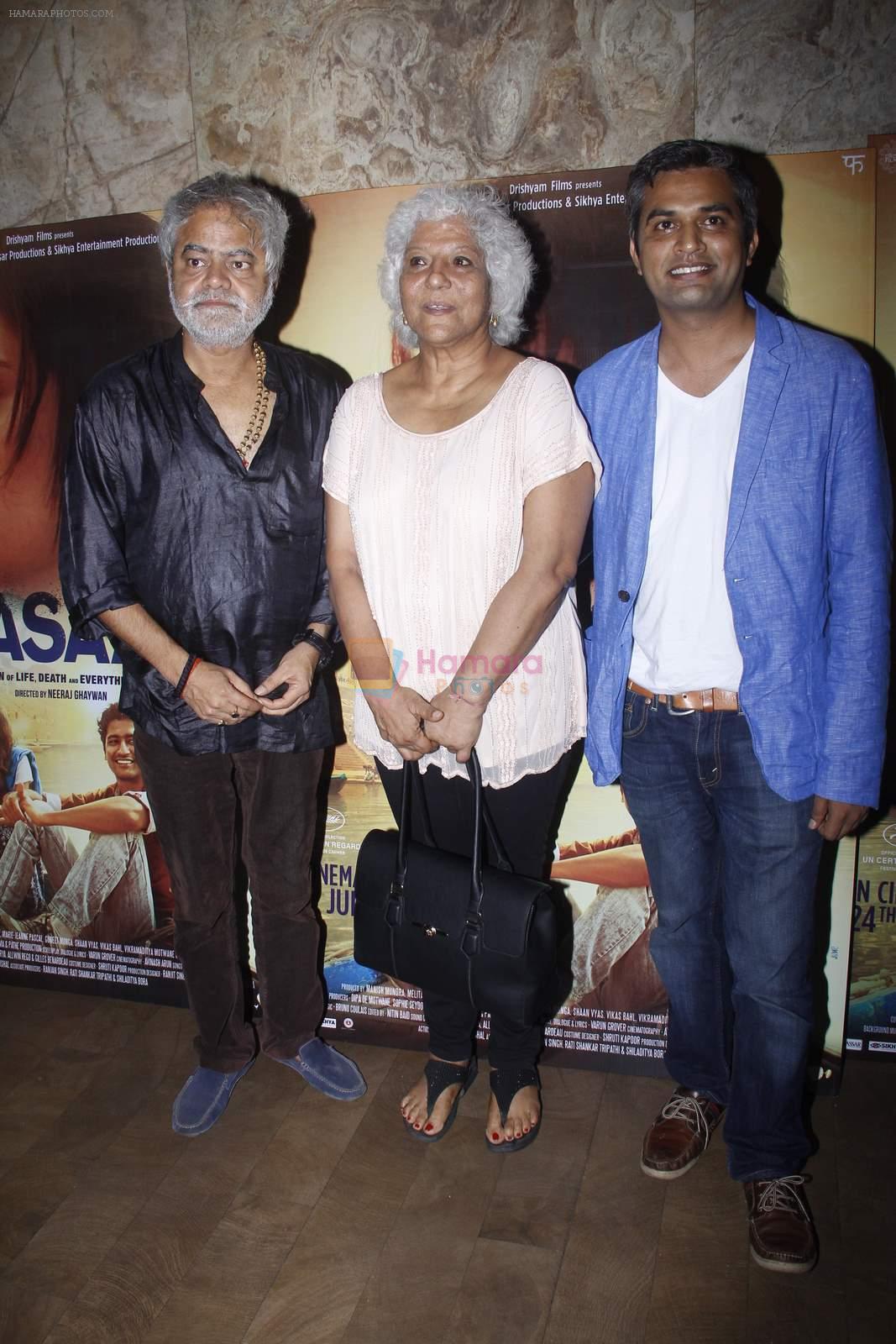 Sanjay Mishra, Neeraj Ghaywan at Masaan screening in Lightbox, Mumbai on 21st July 2015