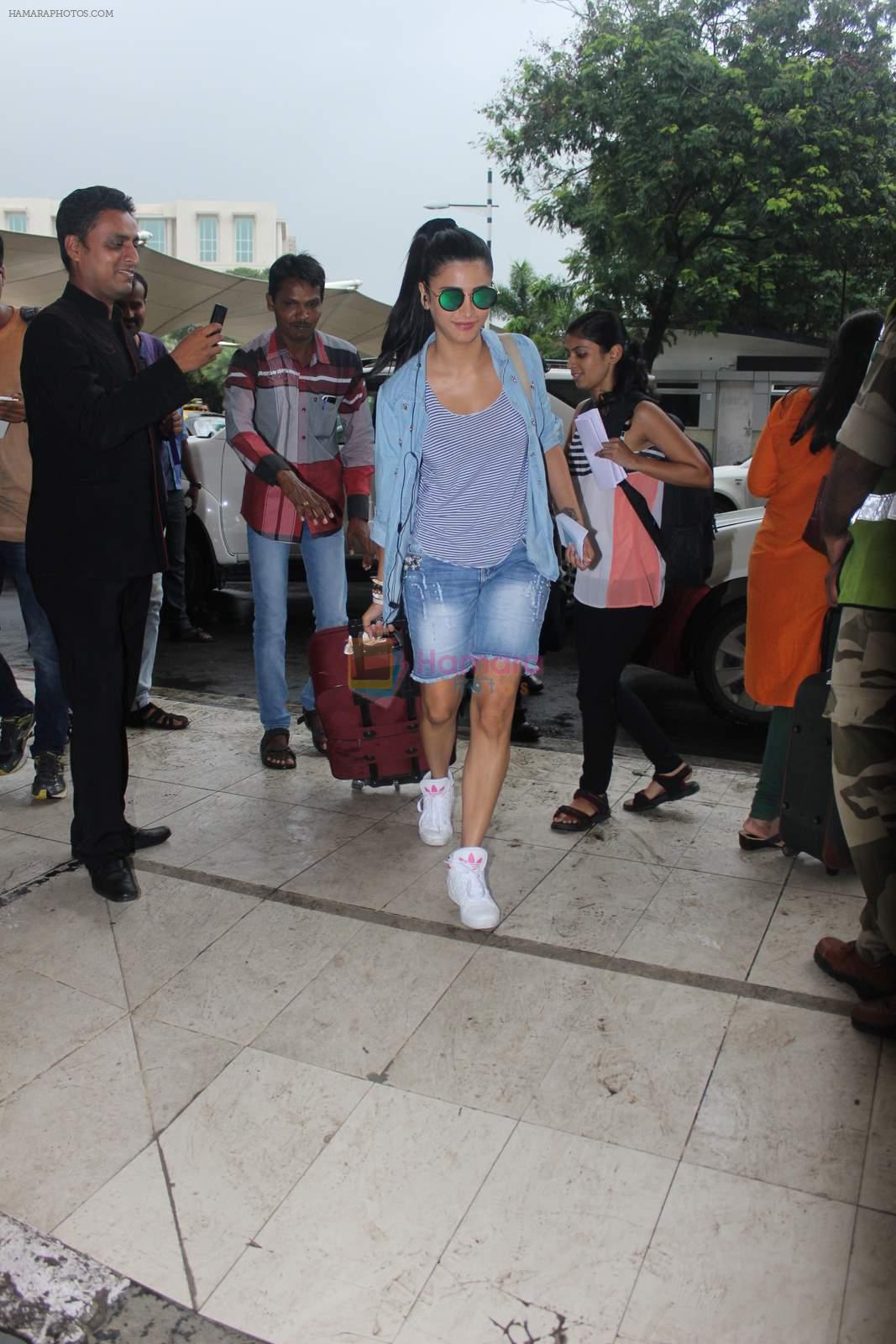 Shruti Haasan spotted at the airport on 21st July 2015