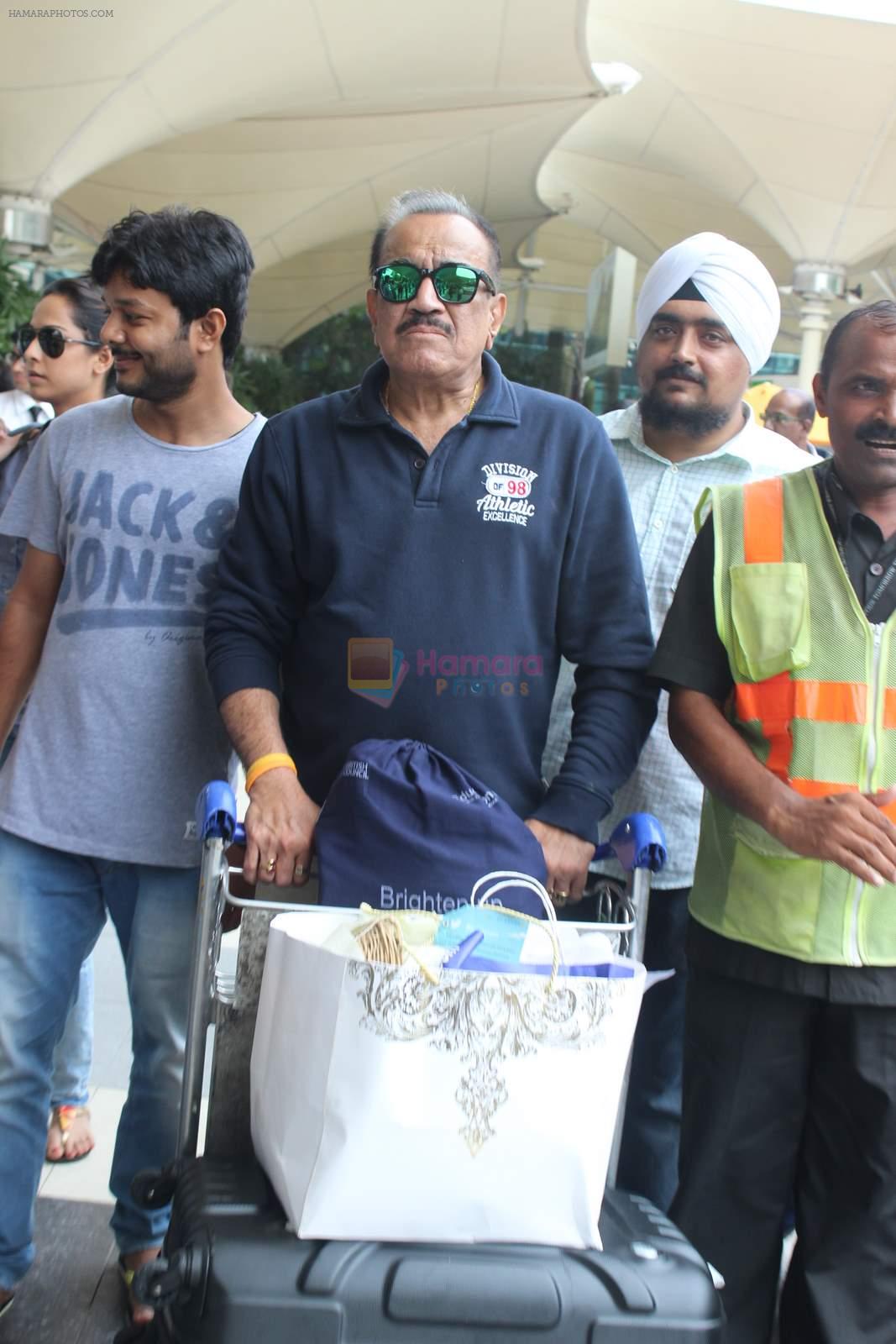 Shivaji Satam snapped at airport on 24th July 2015