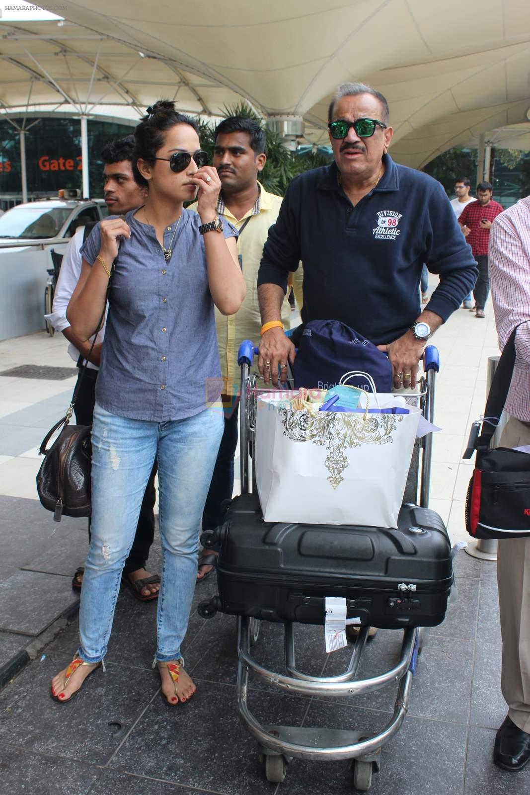 Shivaji Satam, Ansha Sayed snapped at airport on 24th July 2015