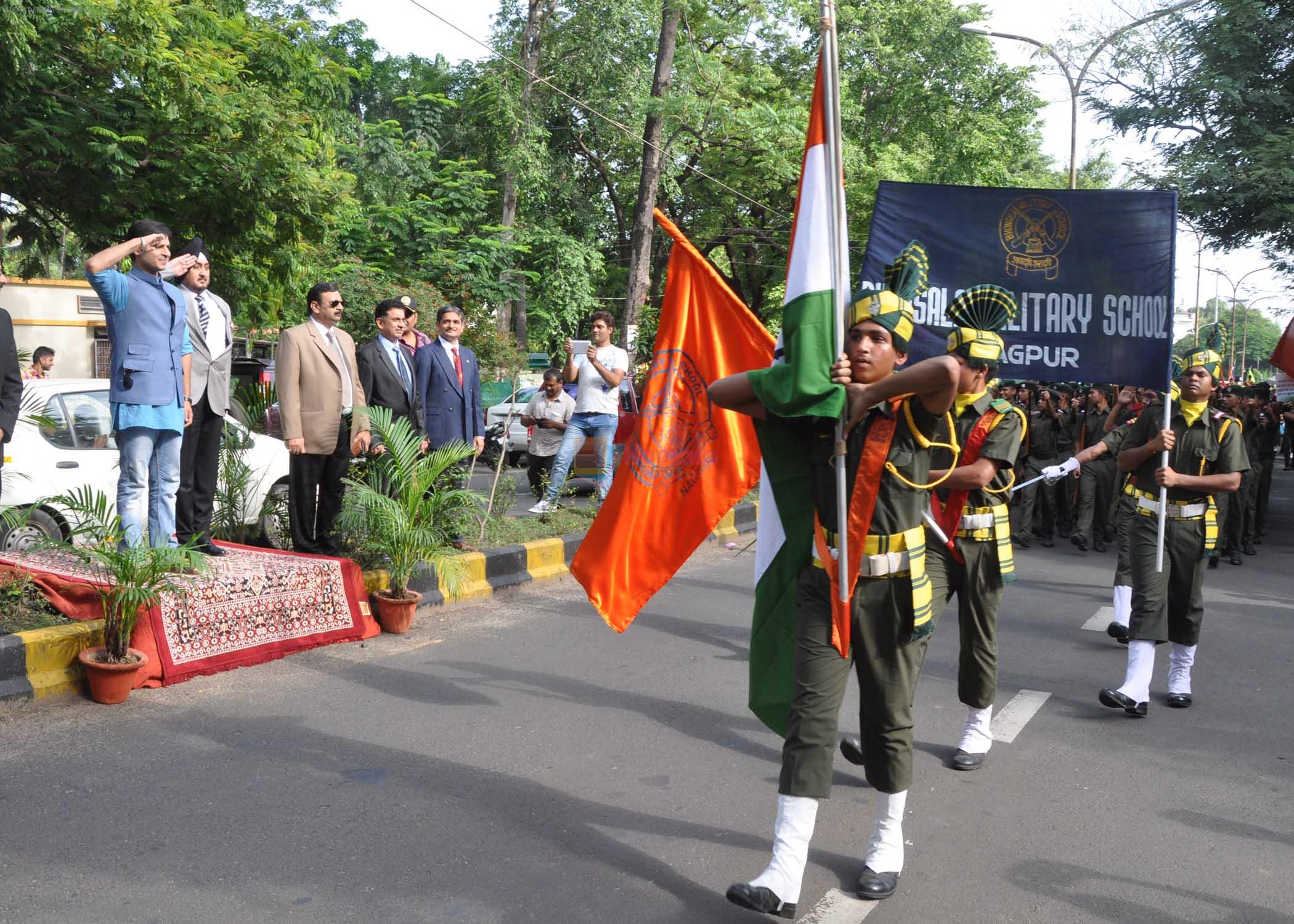 Vivek Oberoi celebrates Kargil Diwas at the Bhonsale Military School in Nagpur on 28th July 2015