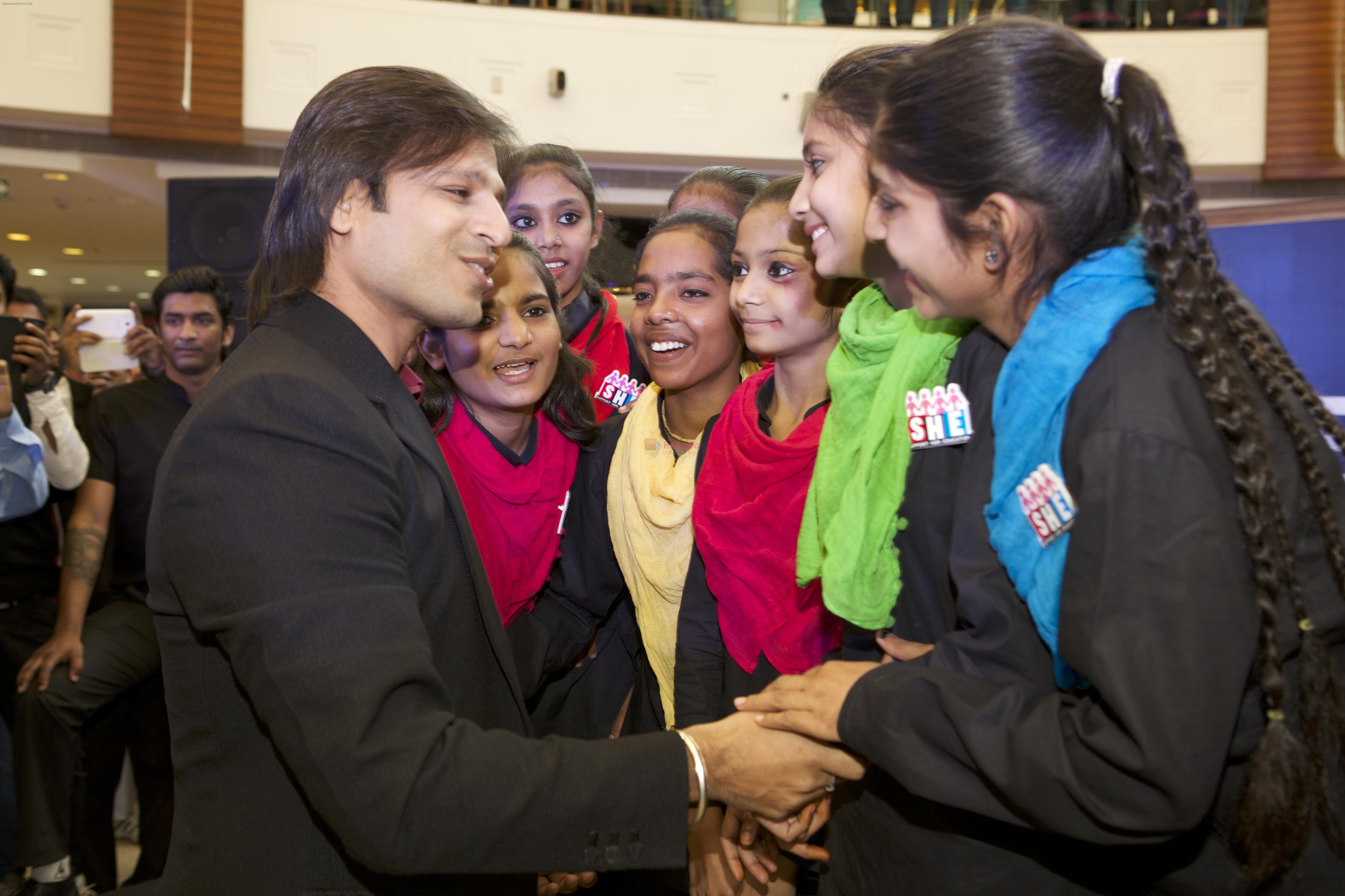 Vivek Oberoi to sponsor US education for girls from DEVI on 31st July 2015