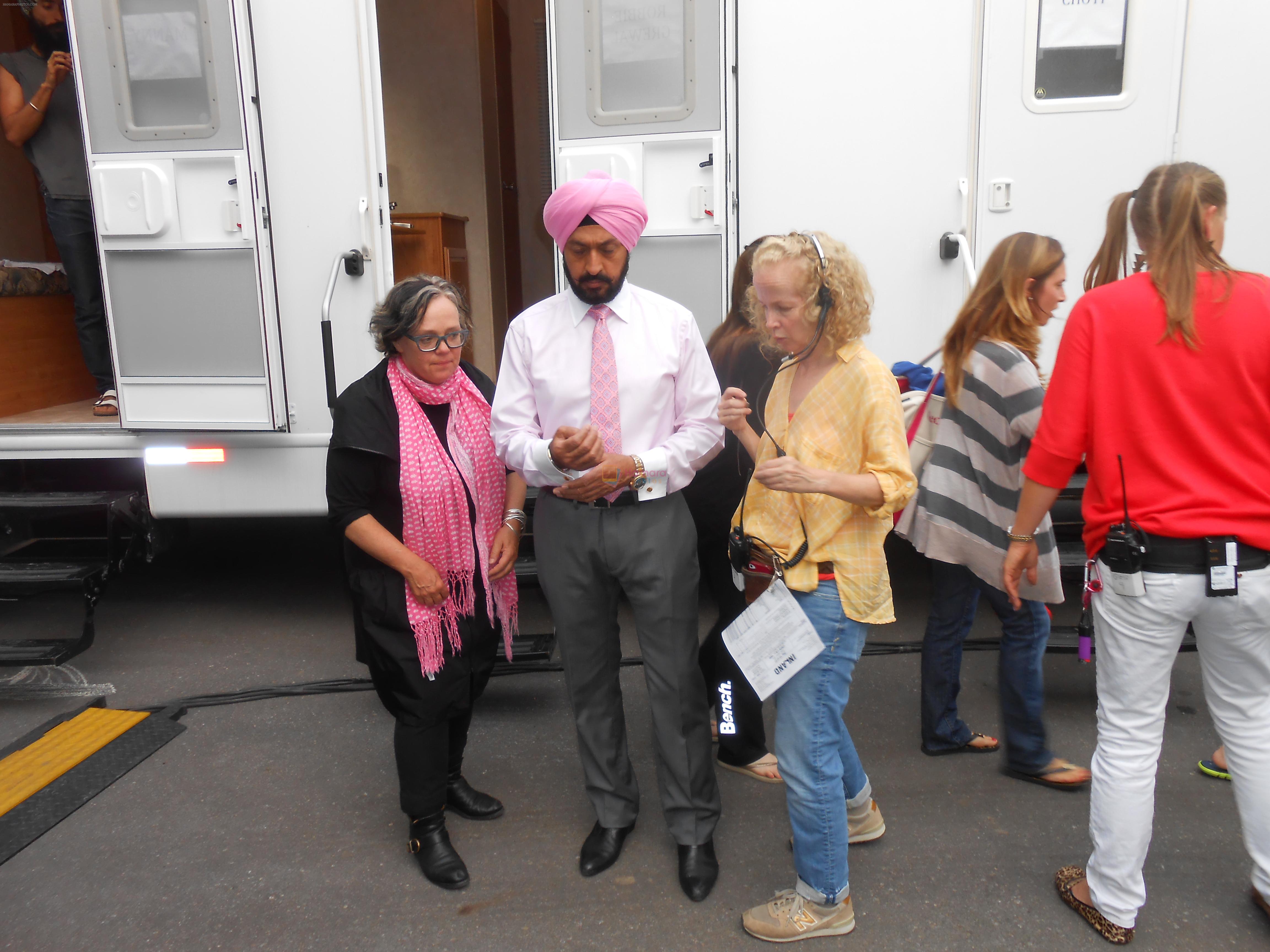 Gulshan Grover as Robbie Grewal in Film Beeba Boys