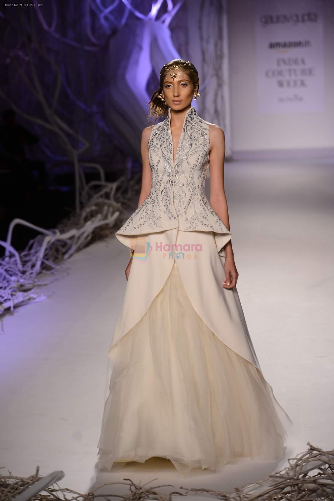 Model walks for Gaurav Gupta at India Couture week day 2 on 30th July 2015
