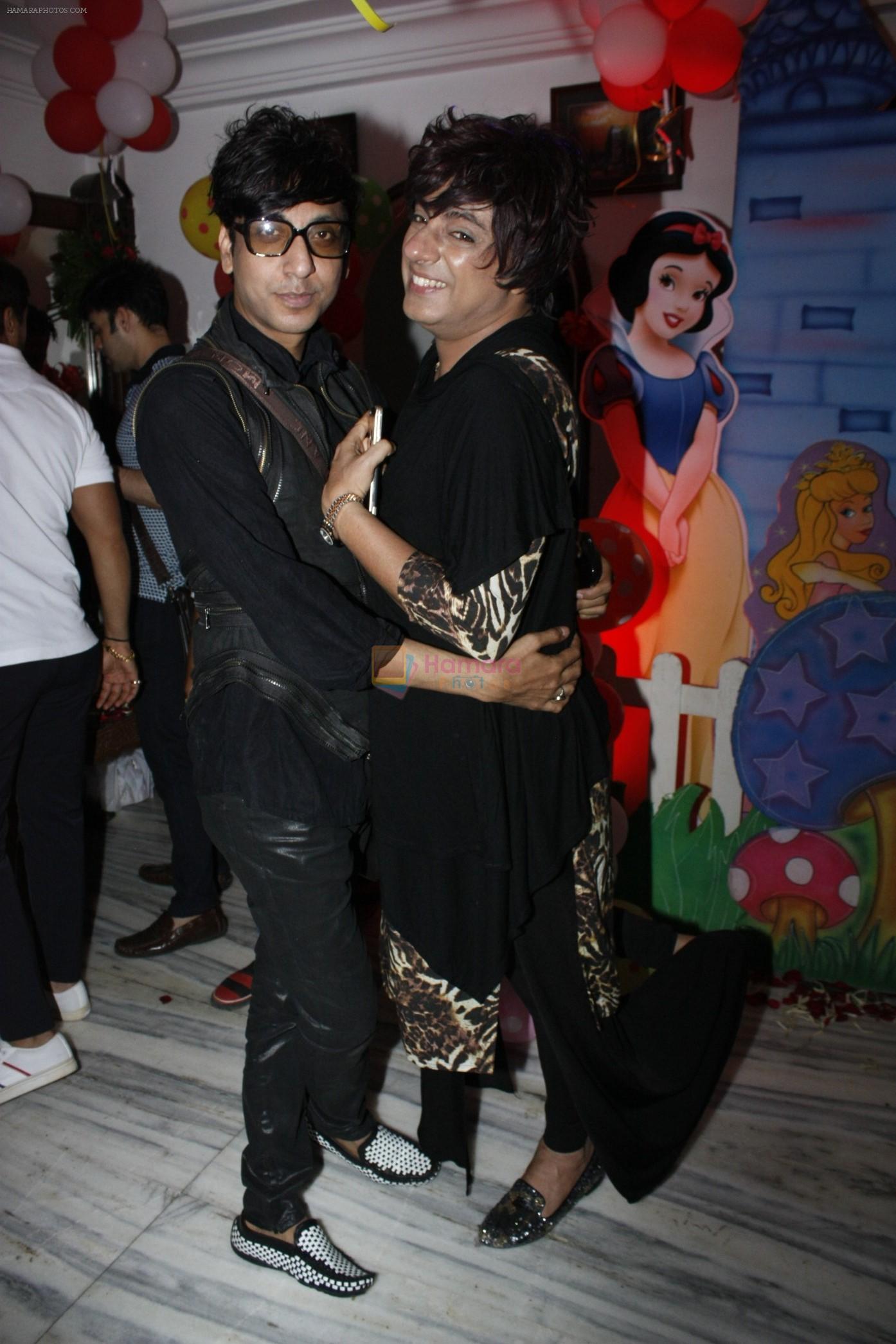 Rohit Verma at Sara Khan Birthday Party in Mumbai on 6th Aug 2015