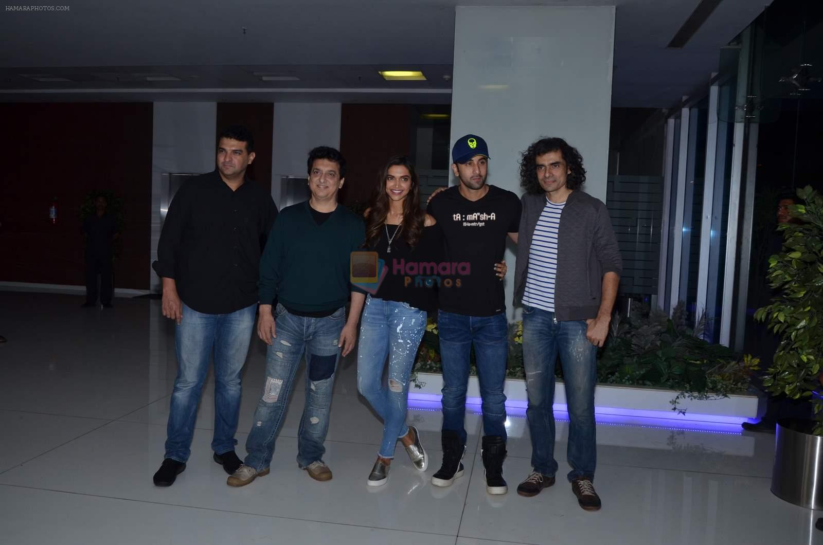 Siddharth Roy Kapur, Ranbir Kapoor, Deepika Padukone, Imtiaz Ali, Sajid Nadiadwala at Tamasha wrap up party on 8th Aug 2015