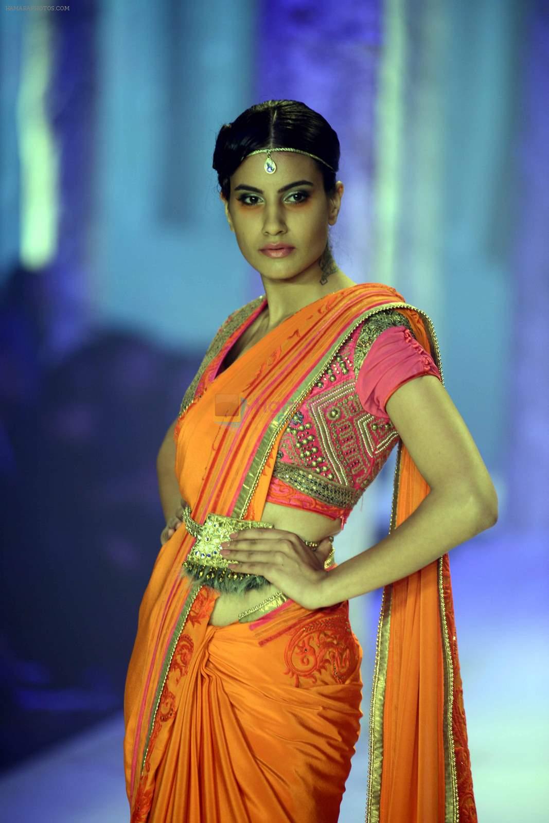 Model walk the ramp for JJ Valaya show at India Bridal week on 9th Aug 2015